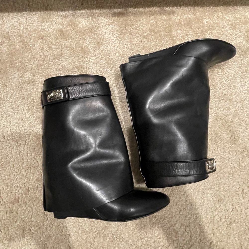 GIVENCHY SHARK ANKLE BOOTS Size 38